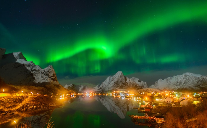 See the Northern Lights on an Arctic Circle Cruise