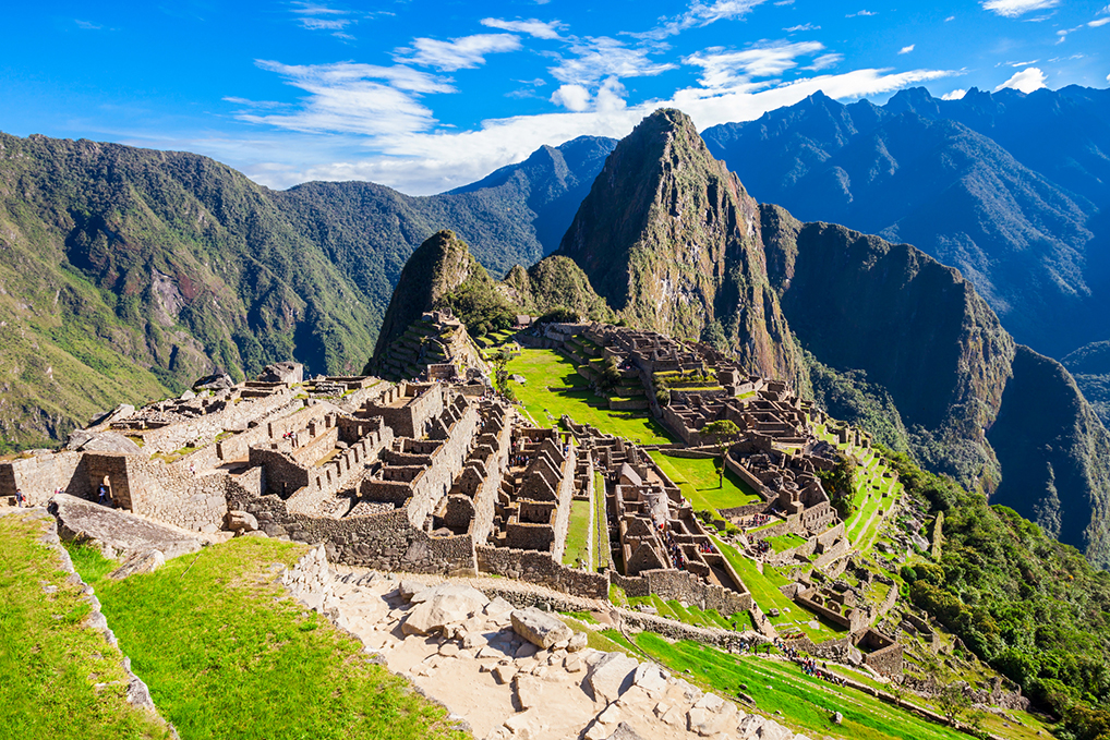 Voyage Hosts Henk and Lucia Machu Picchu