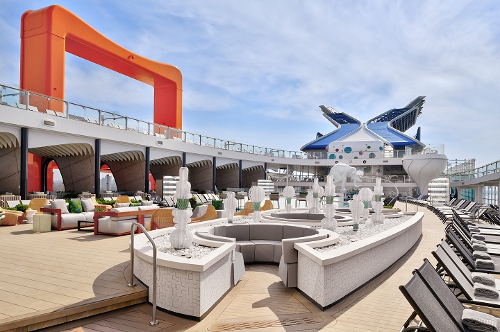 resort deck area on cruise ship