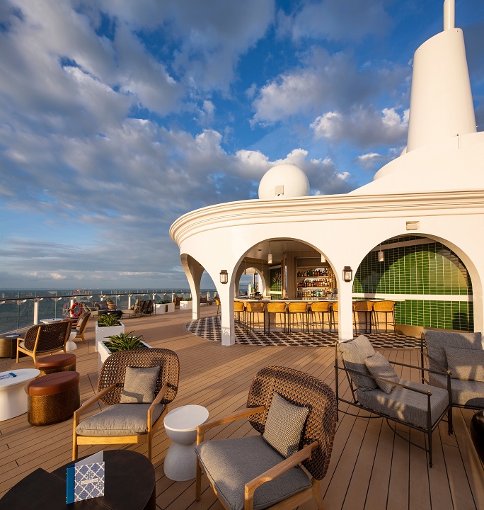 outdoor bar area on cruise ship