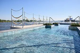 VIVA Porto Mirante Sundeck